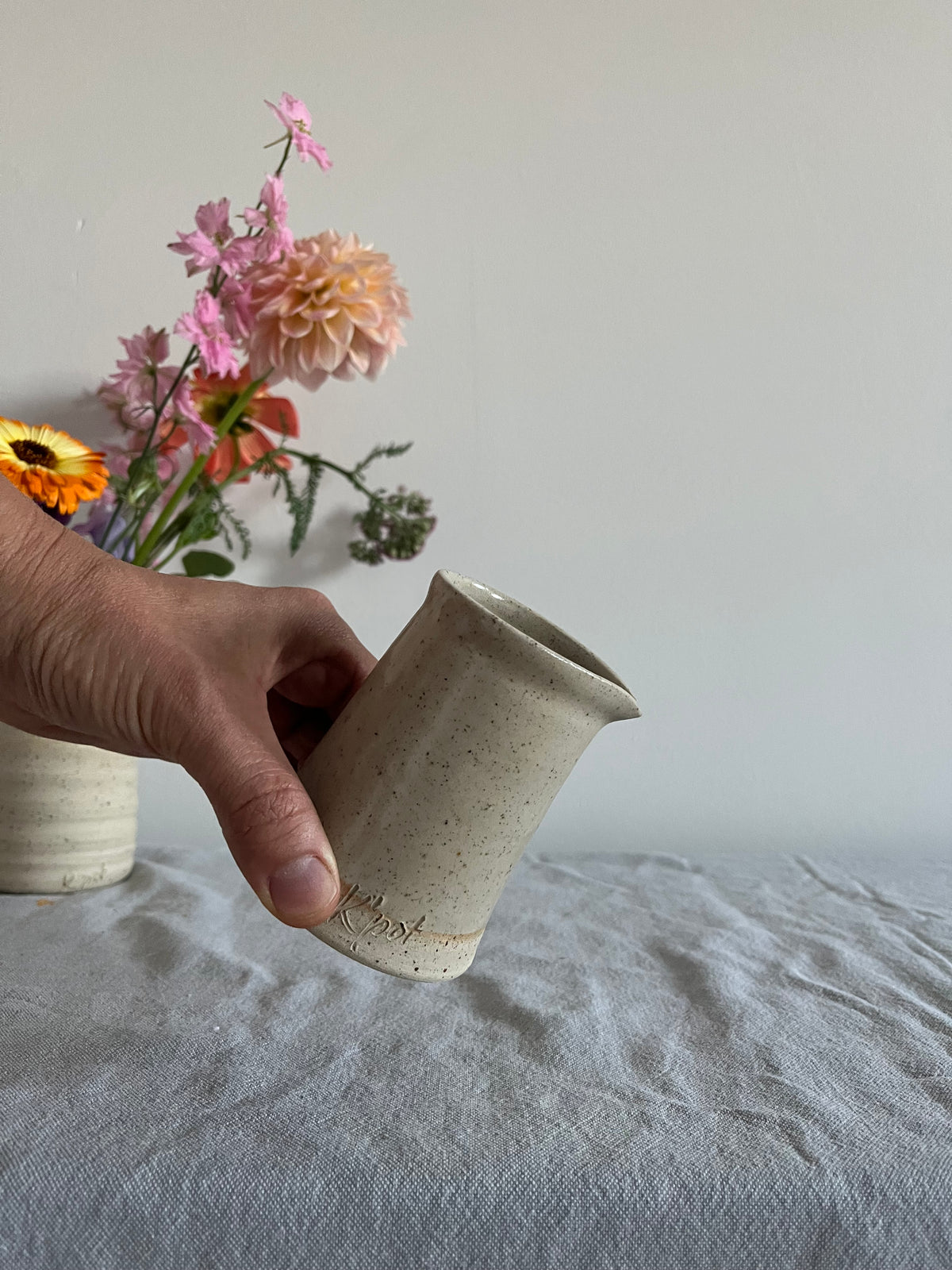 26. Melkkannetje - spikkel neutraal