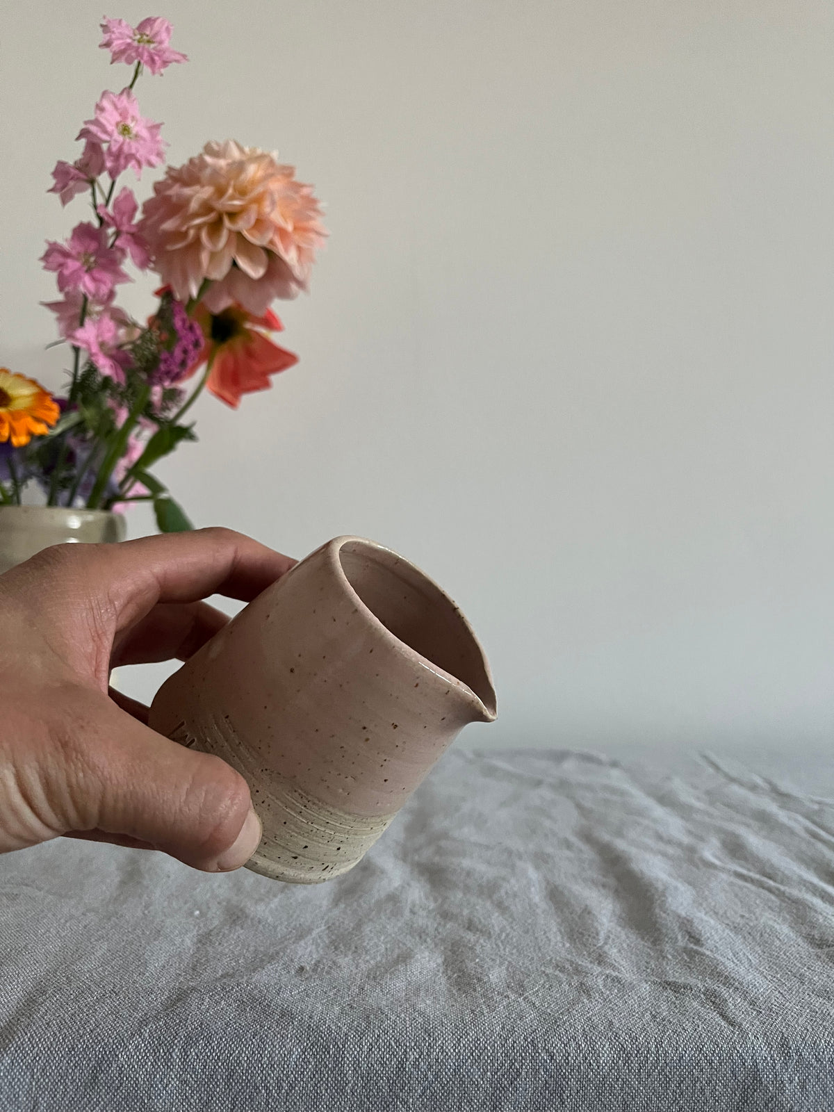 32. Melkkannetje - peach rose